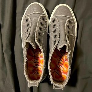 Blowfish Malibu Play Light Gray Hipster Size 7.5